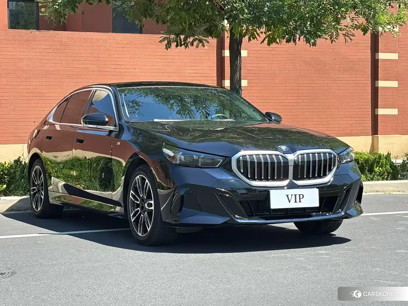 BMW 5 series 2025 Черный из Китая, фото 4