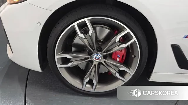 BMW 5 Series (G30) id 3452683 из Кореи 14