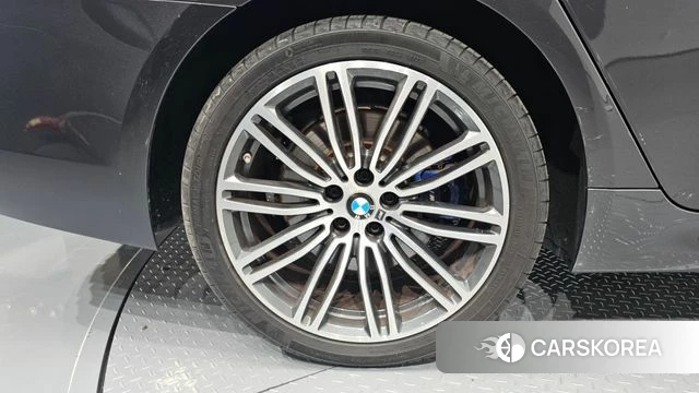 BMW 5 Series (G30) id 4642148 из Кореи 29