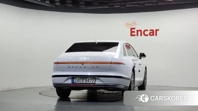 Hyundai Grandeur (GN7) id 3327331 из Кореи 14