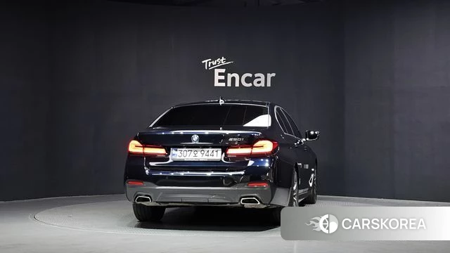 BMW 5 Series (G30) id 4506866 из Кореи 25
