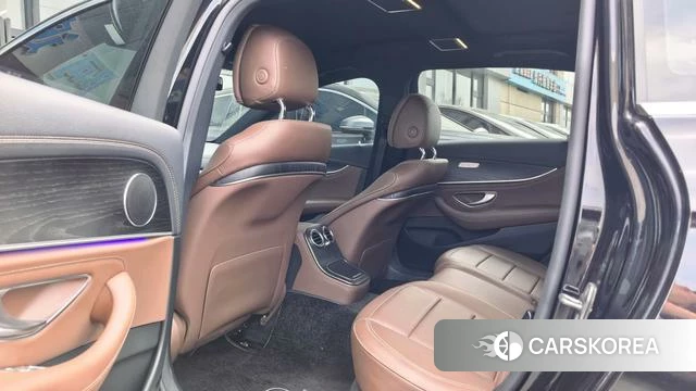 Mercedes-Benz E-class 2022 Черный из Китая, фото 4