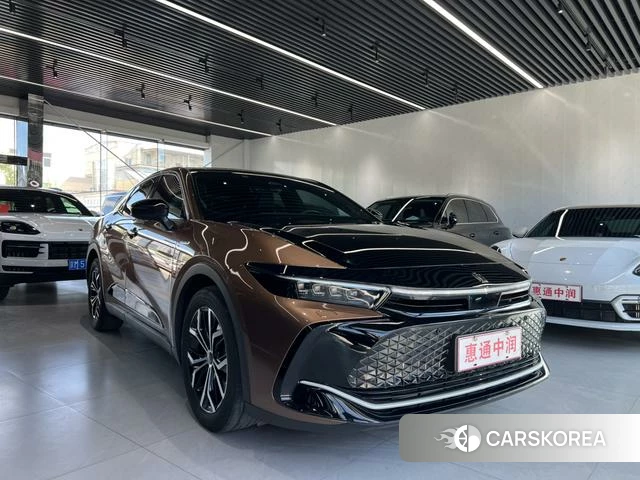 Toyota Crown SportCross id 4235679 из Китая 14