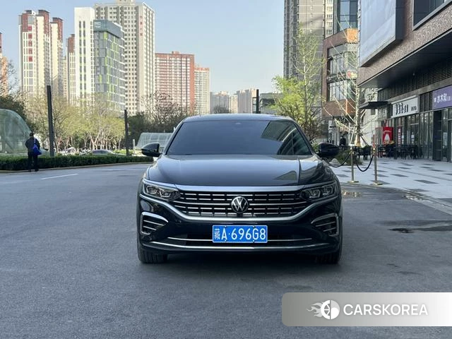 Volkswagen Passat 2022 Черный из Китая, фото 4