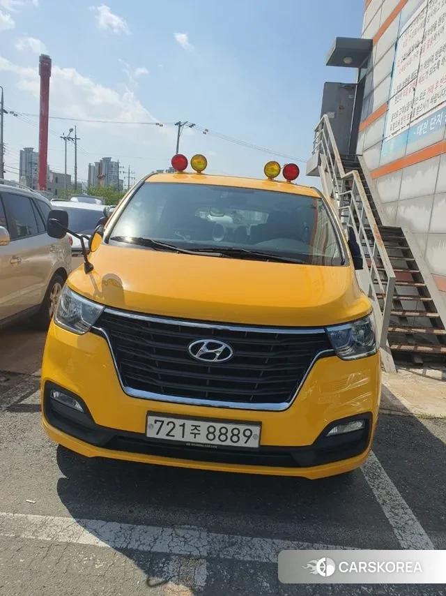 Hyundai The New Grand Starex 2018 Желтый из Кореи, фото 4