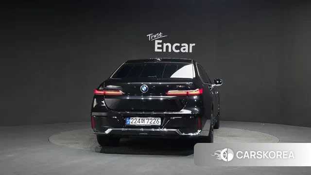 BMW 7 Series (G70) id 3679785 из Кореи 14