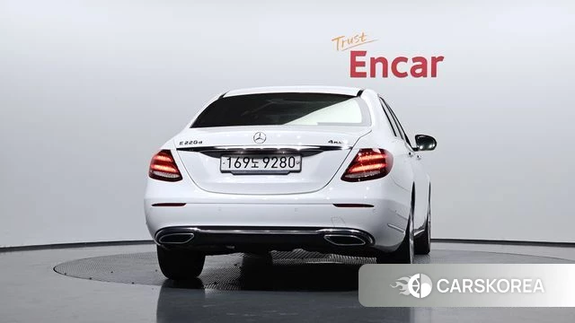 Mercedes-Benz E-Class W213 id 4430002 из Кореи 26