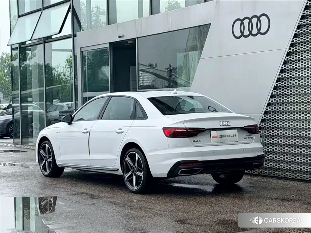 Audi A4L 2026 Белый из Китая, фото 4