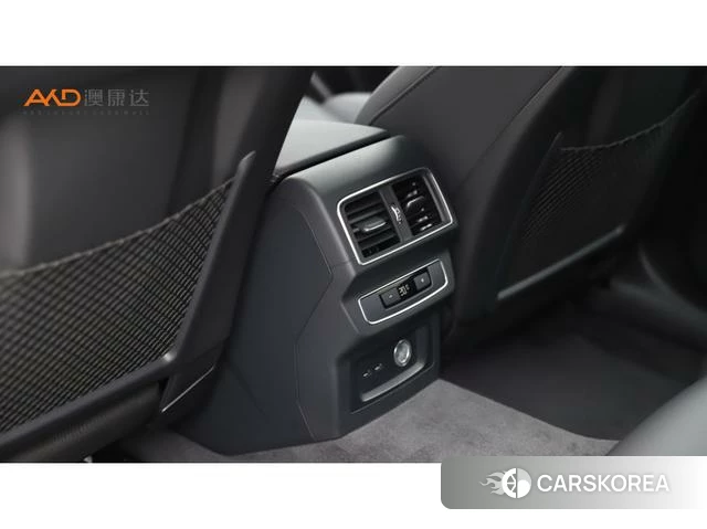 Audi Q5L 2022 Белый из Китая, фото 4