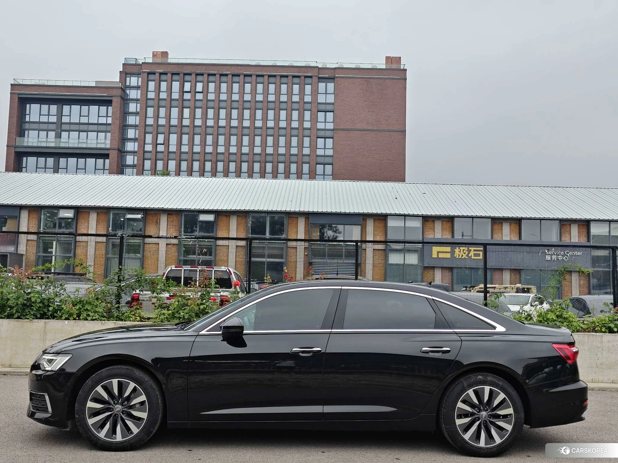 Audi A6L id 4461423 из Китая 24