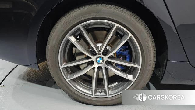 BMW 5 Series (G30) id 4281379 из Кореи 34