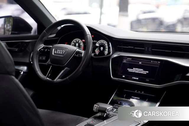 Audi A6L id 4265936 из Китая 18