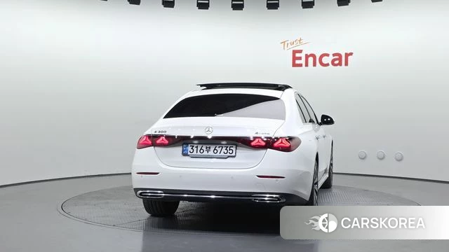 Mercedes-Benz E-Class W214 id 4315381 из Кореи 14