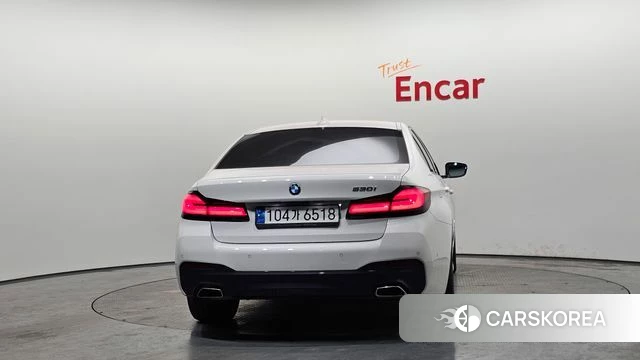 BMW 5 Series (G30) id 4186632 из Кореи 29