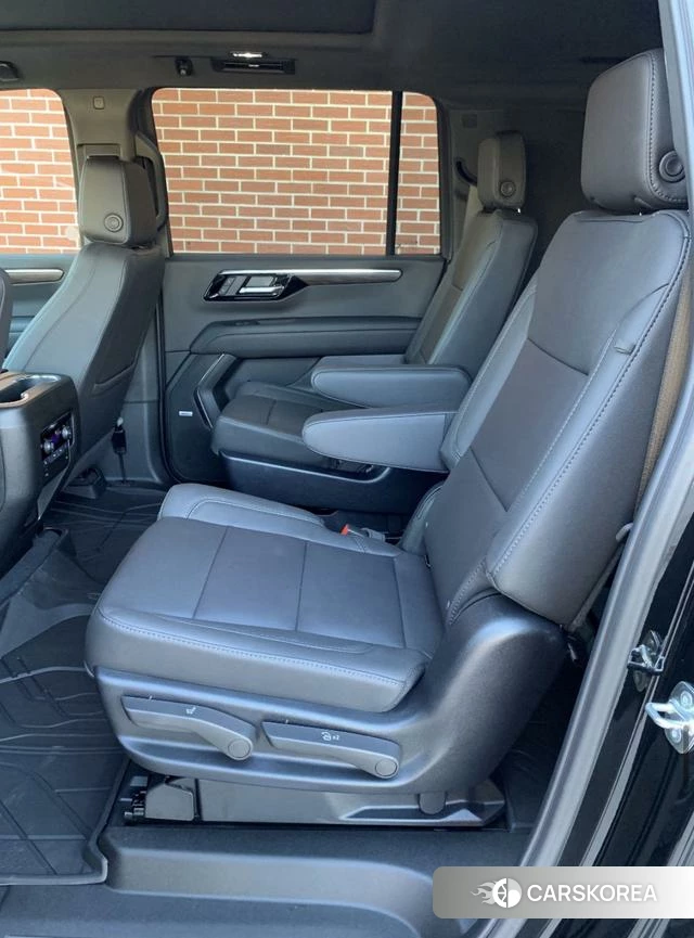 Chevrolet Suburban 2025 Черный из Китая, фото 4