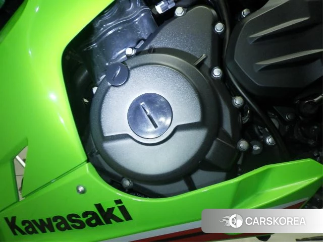 Engine photo