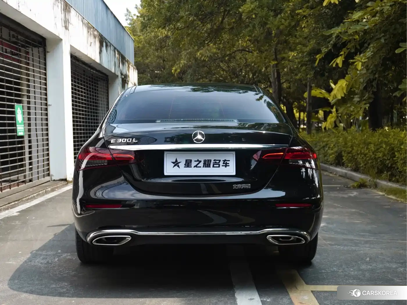 Mercedes-Benz E-Class id 4669471 из Китая 32