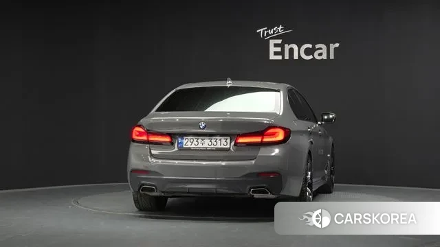 BMW 5 Series (G30) id 3384165 из Кореи 14