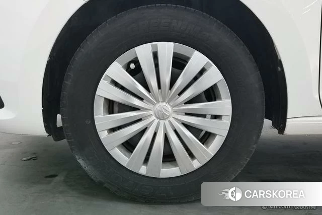 Volkswagen Santana id 4279256 из Китая 18
