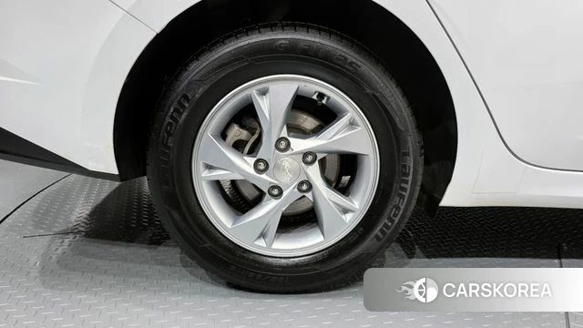 Hyundai Avante (CN7) id 4231984 из Кореи 23