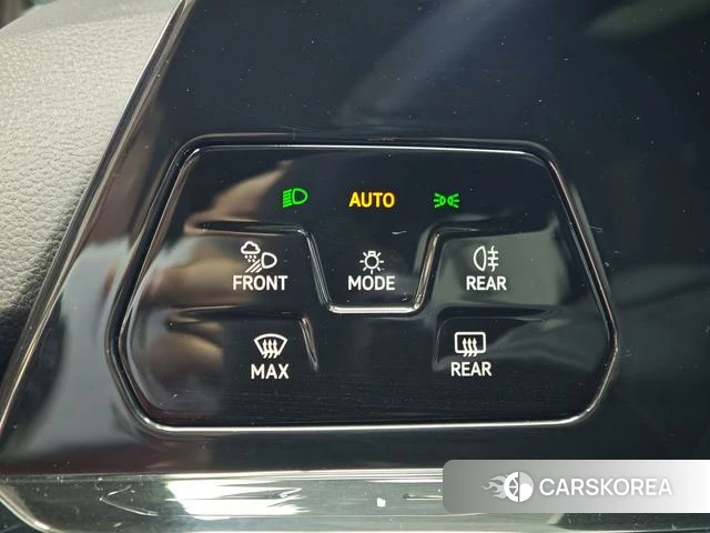 Volkswagen Golf 2024 Белый из Китая, фото 4