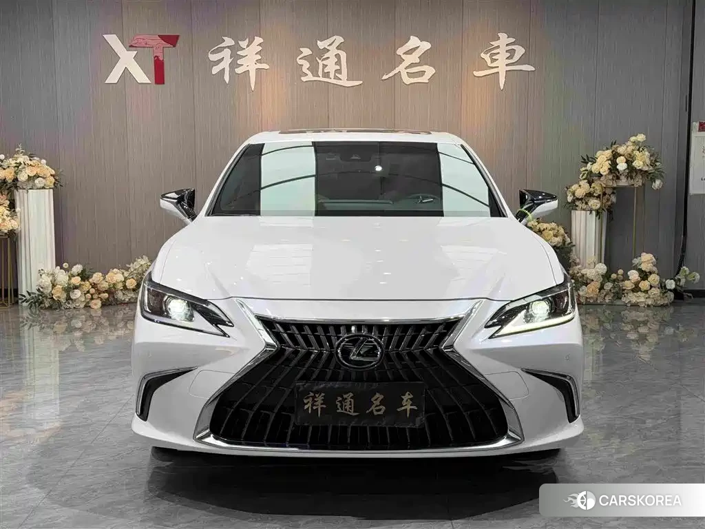 Lexus ES id 4577528 из Китая 15