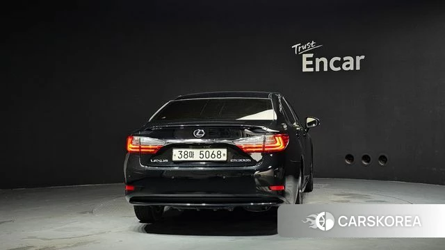 Lexus New ES300h id 4552023 из Кореи 14