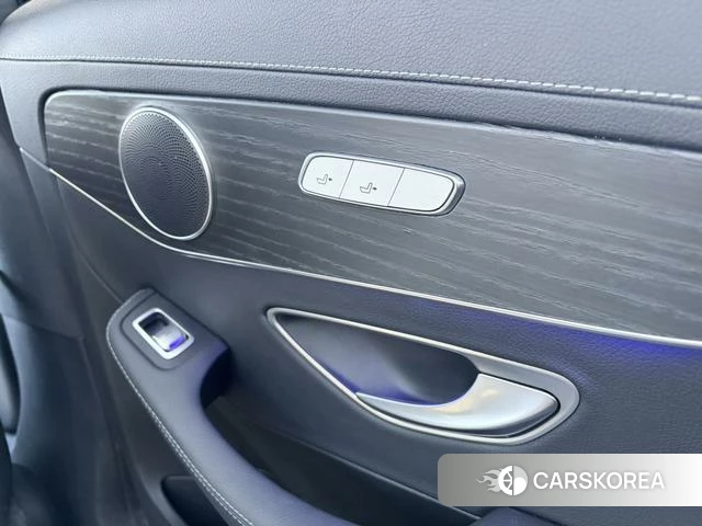 Mercedes-Benz Class C id 3901983 из Китая 26