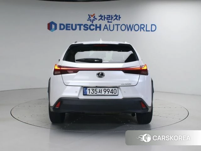 Lexus UX300h id 4533350 из Кореи 9