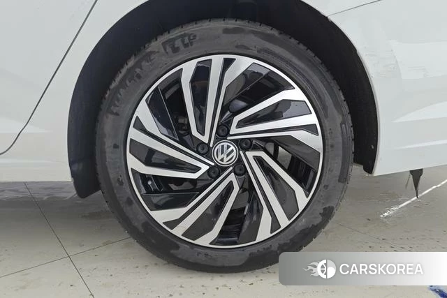 Volkswagen Sagitar id 4208628 из Китая 11