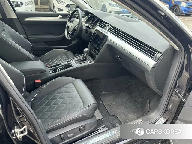 Volkswagen Magotan PHEV id 4336202 из Китая 11