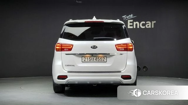 Kia The New Carnival id 4325407 из Кореи 32