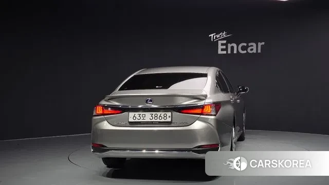 Lexus ES300h 7th generation id 3029261 из Кореи 14
