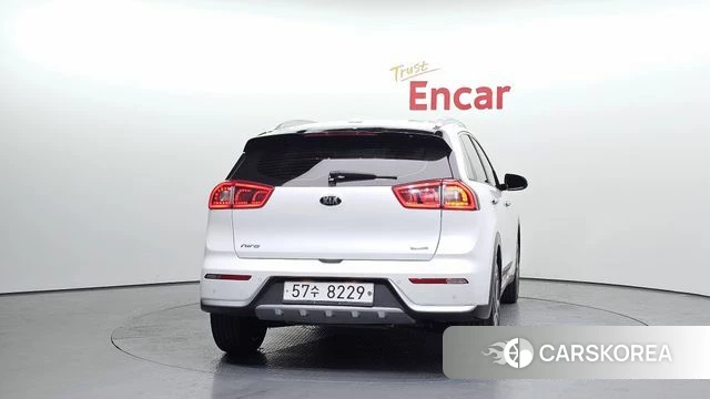 Kia Niro id 3937153 из Кореи 14