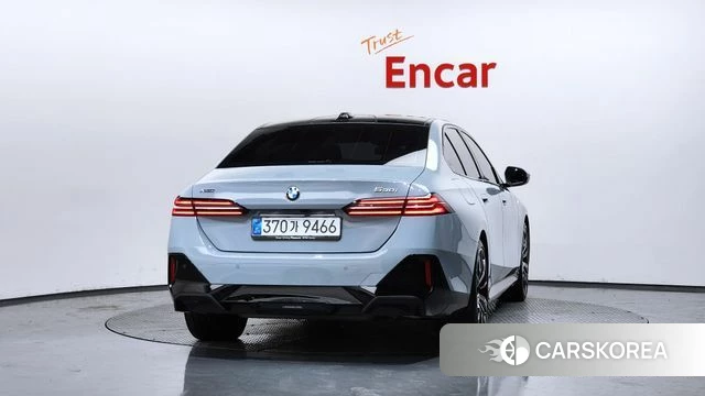 BMW 5 Series (G60) id 4554380 из Кореи 18