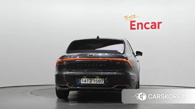 Hyundai The New Grandeur IG Hybrid id 4223915 из Кореи 25