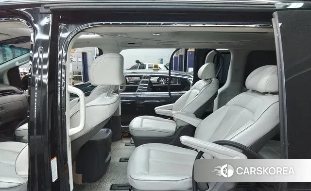 Hyundai Staria 2022 Черный из Кореи, фото 6