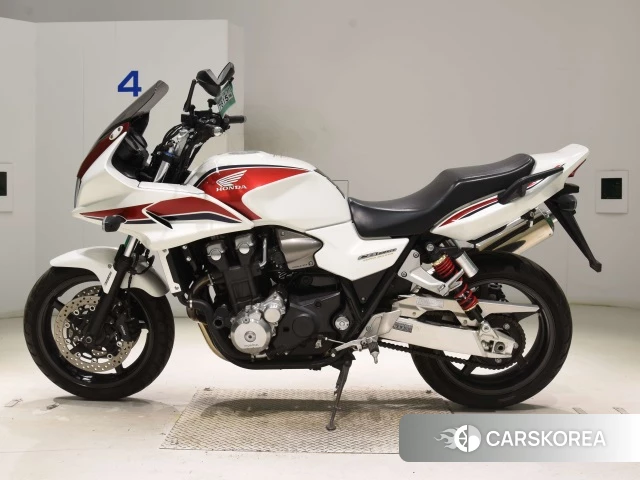 Проданный Honda CB1300SF BOLDOR 2011 из Японии
