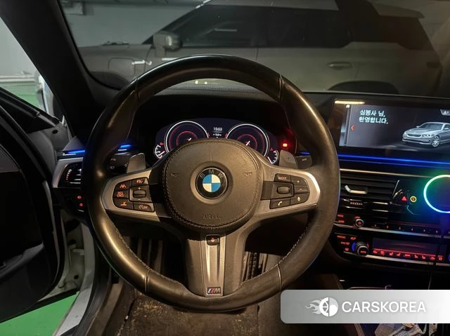 BMW 5 Series (G30) 2018 Белый из Кореи, фото 4