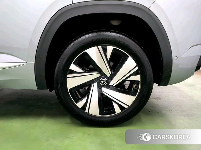 Volkswagen Tourang id 4219296 из Китая 14