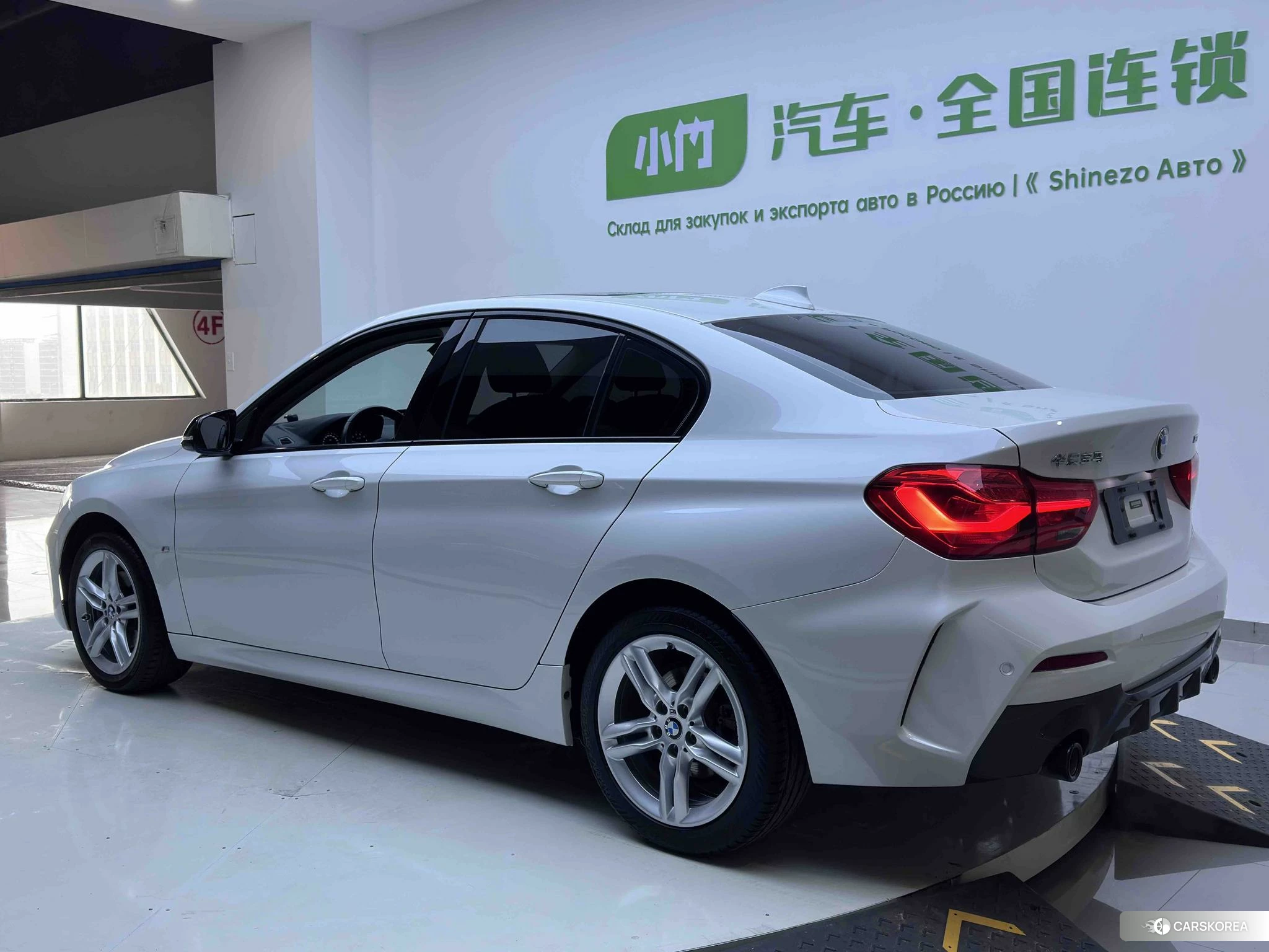 BMW 1 series id 4485448 из Китая 14