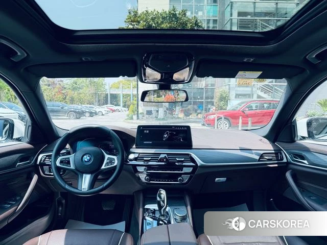 BMW 5 series PHEV id 4265791 из Китая 10