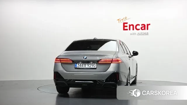 BMW 5 Series (G60) id 3763314 из Кореи 14