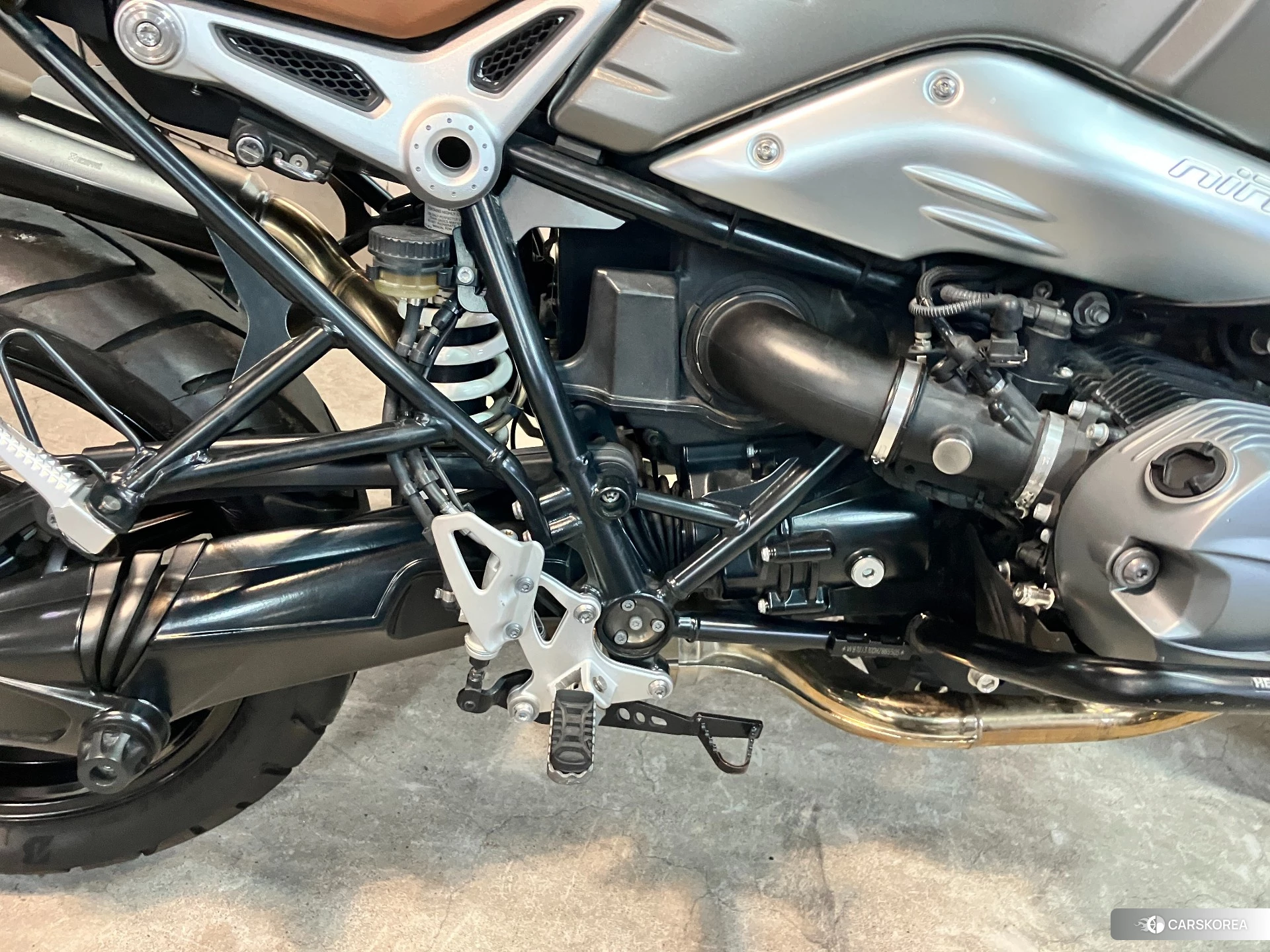 Проданный BMW R NINE T SCRAMBLER id 4312711 из Японии, фото 23