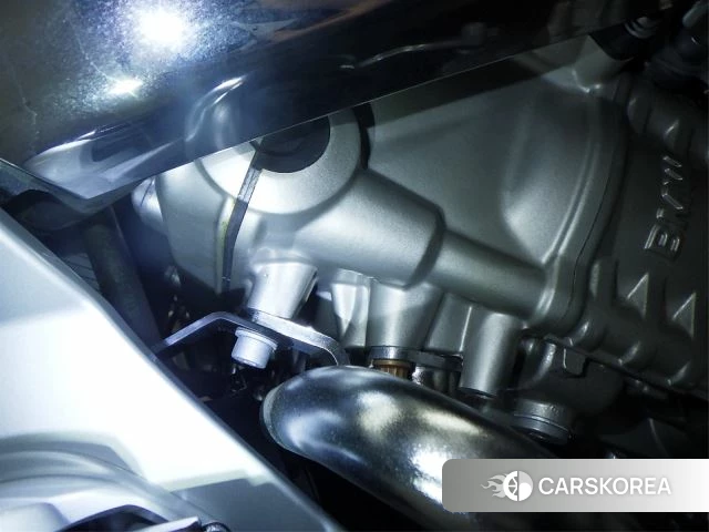 Engine photo