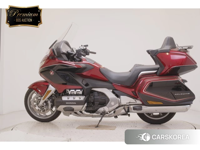 Проданный Honda GL1800 TOUR DCT 2018 из Японии, фото 2