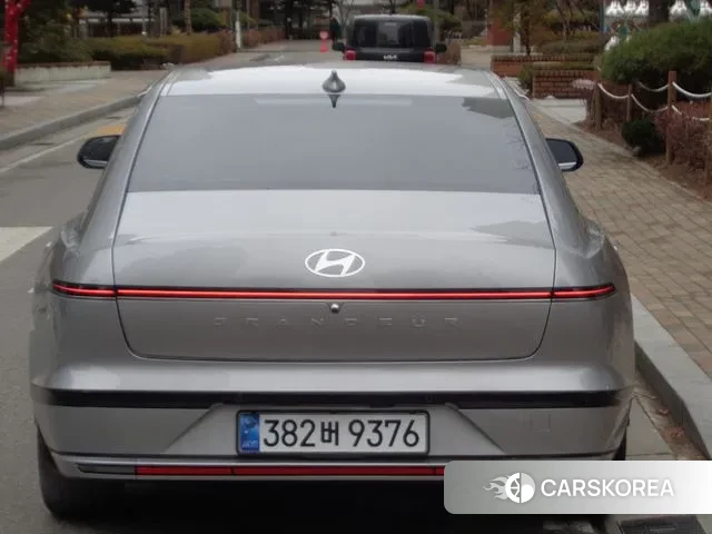 Hyundai Grandeur (GN7) id 3279525 из Кореи 14