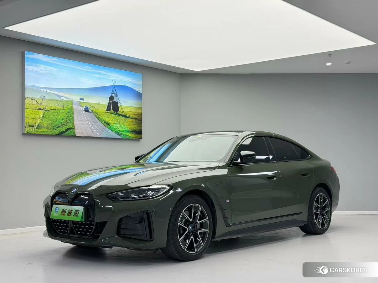 BMW i4 2023 Зеленый из Китая, фото 4