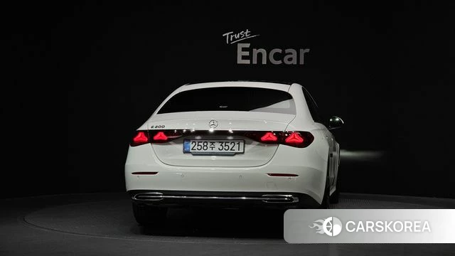 Mercedes-Benz E-Class W214 id 4515945 из Кореи 25