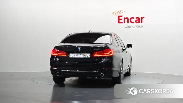 BMW 5 Series (G30) id 3748165 из Кореи 14